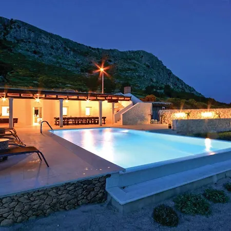 Beautiful In With Wifi Podstrana