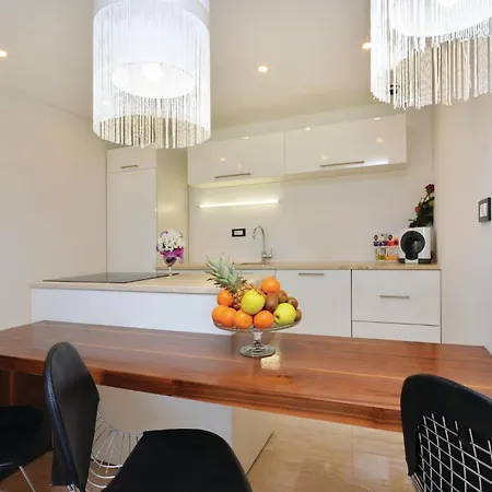 Eight-bedroom In 珀德垂那